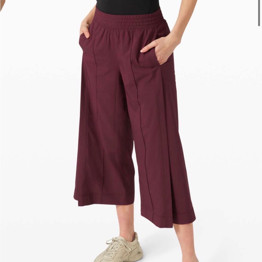 Lululemon - Wanderer Culotte - Women's Burgundy Wide-Leg Pants | Size: 10
